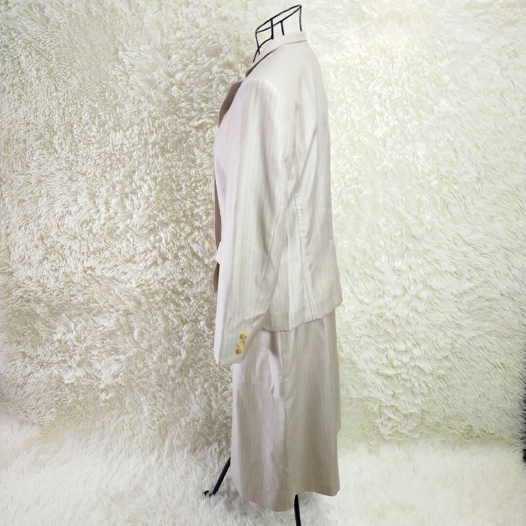 DAKS(ダックス)のダックス【42】スカートスーツセットアップ テーラードジャケット ウールシルク レディースのフォーマル/ドレス(スーツ)の商品写真