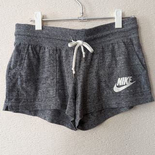 ナイキ(NIKE)のナイキ　ショートパンツサイズL(ショートパンツ)