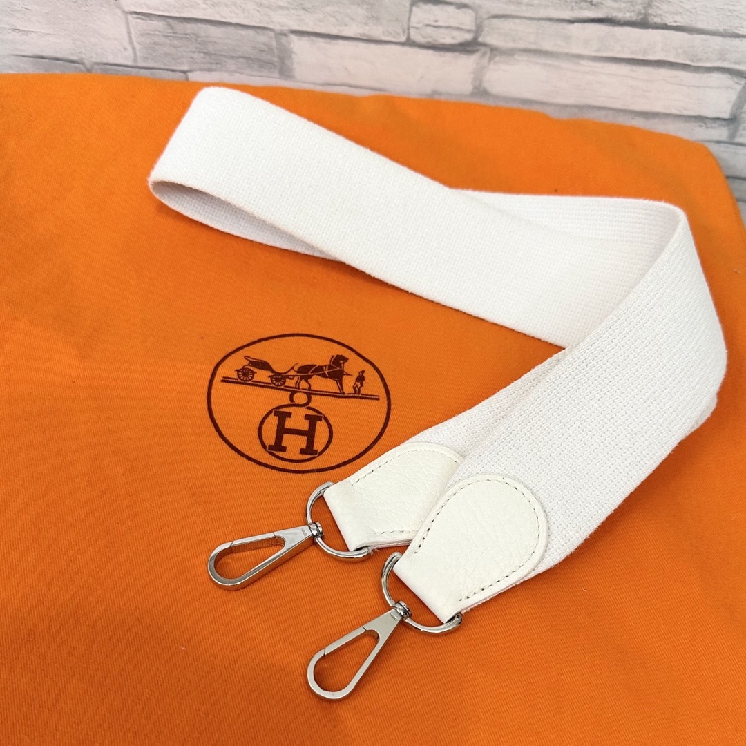 Hermes(エルメス)の極美品！！【HERMES】エルメス　エブリンPM ショルダーバッグ シルバー金具 レディースのバッグ(ショルダーバッグ)の商品写真