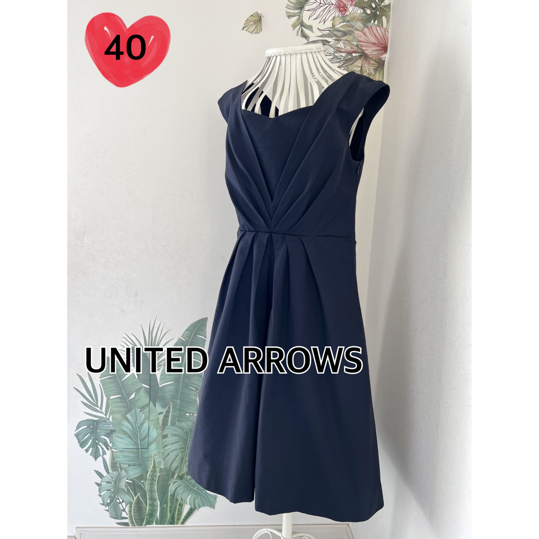 UNITED ARROWS(ユナイテッドアローズ)のUNITED ARROWSユナイテッドアローズ　ギャザーノースリワンピース★紺 レディースのワンピース(ひざ丈ワンピース)の商品写真