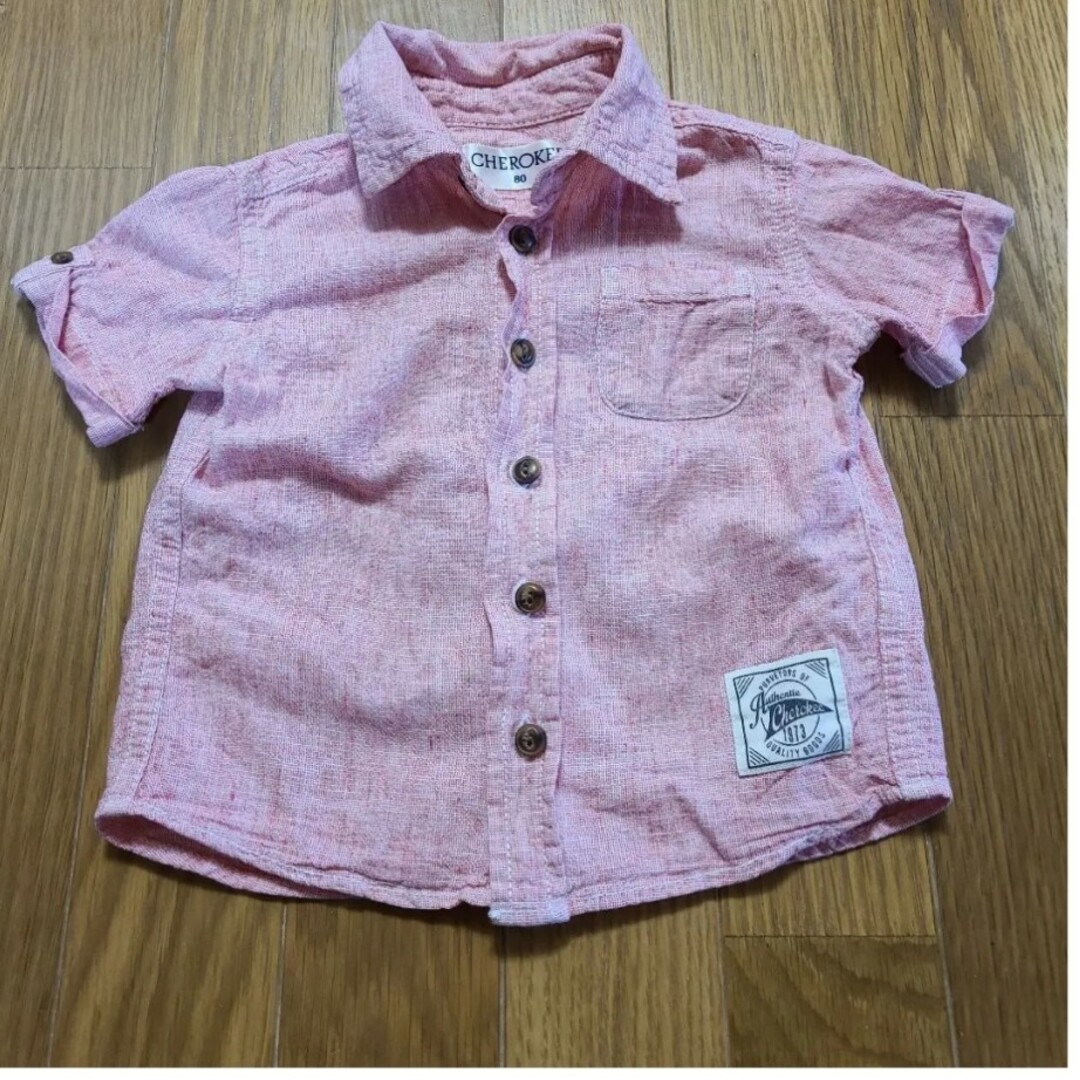 西松屋(ニシマツヤ)のピンクシャツ(80cm) キッズ/ベビー/マタニティのベビー服(~85cm)(シャツ/カットソー)の商品写真