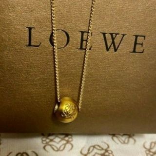 ロエベ(LOEWE)のLOEWE　ロエベ　チャームネックレス(ネックレス)