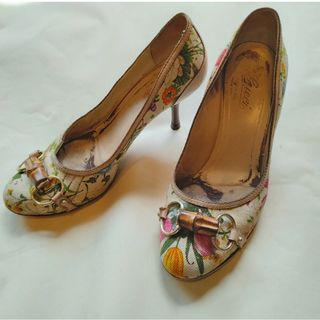 グッチ 花柄 ハイヒール/パンプス(レディース)の通販 30点 | Gucciの グッチ 花柄 ハイヒール/パンプス(レディース)の通販 30点 | Gucciの