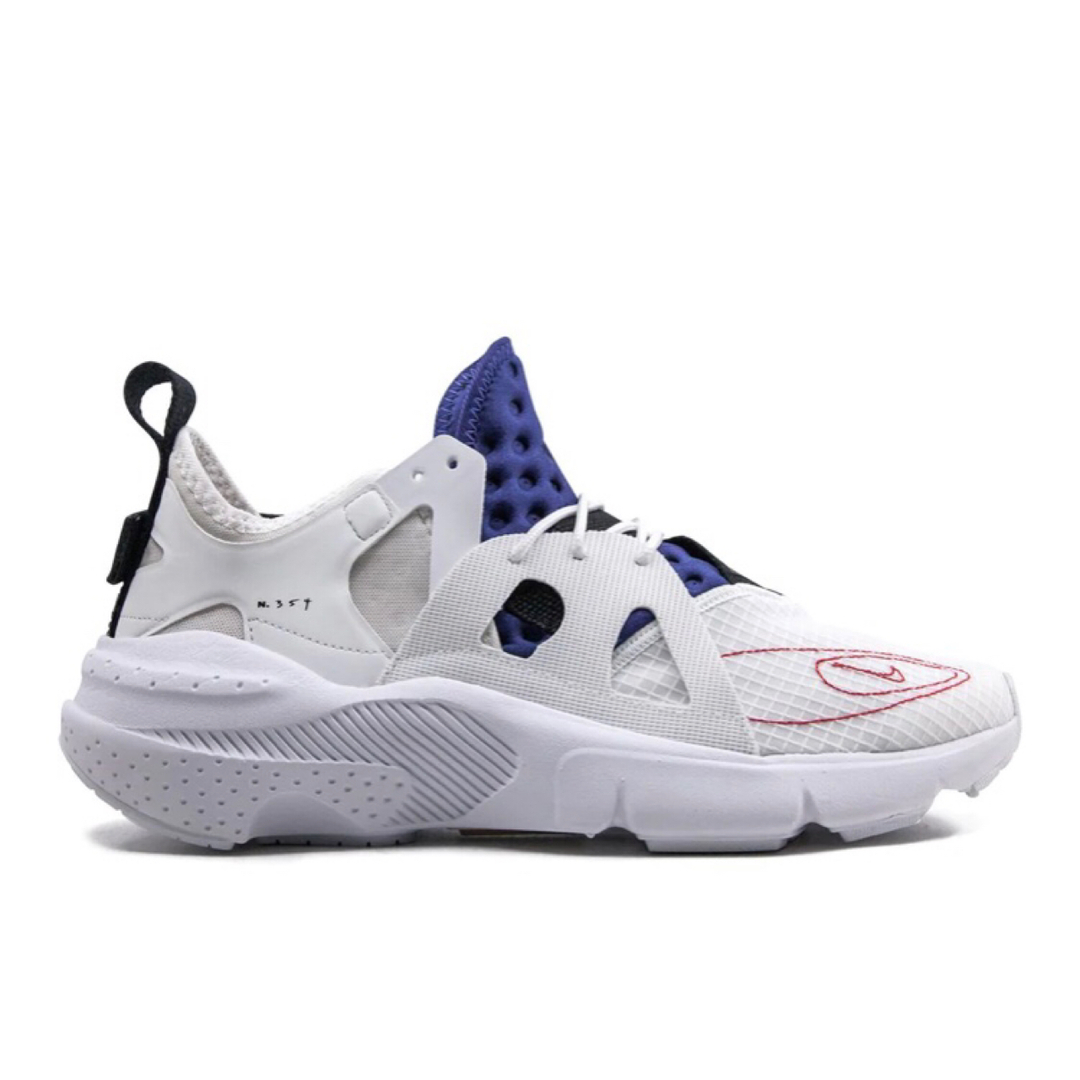 NIKE(ナイキ)のNIKE HUARACHE-TYPE n.354 27.5 メンズの靴/シューズ(スニーカー)の商品写真