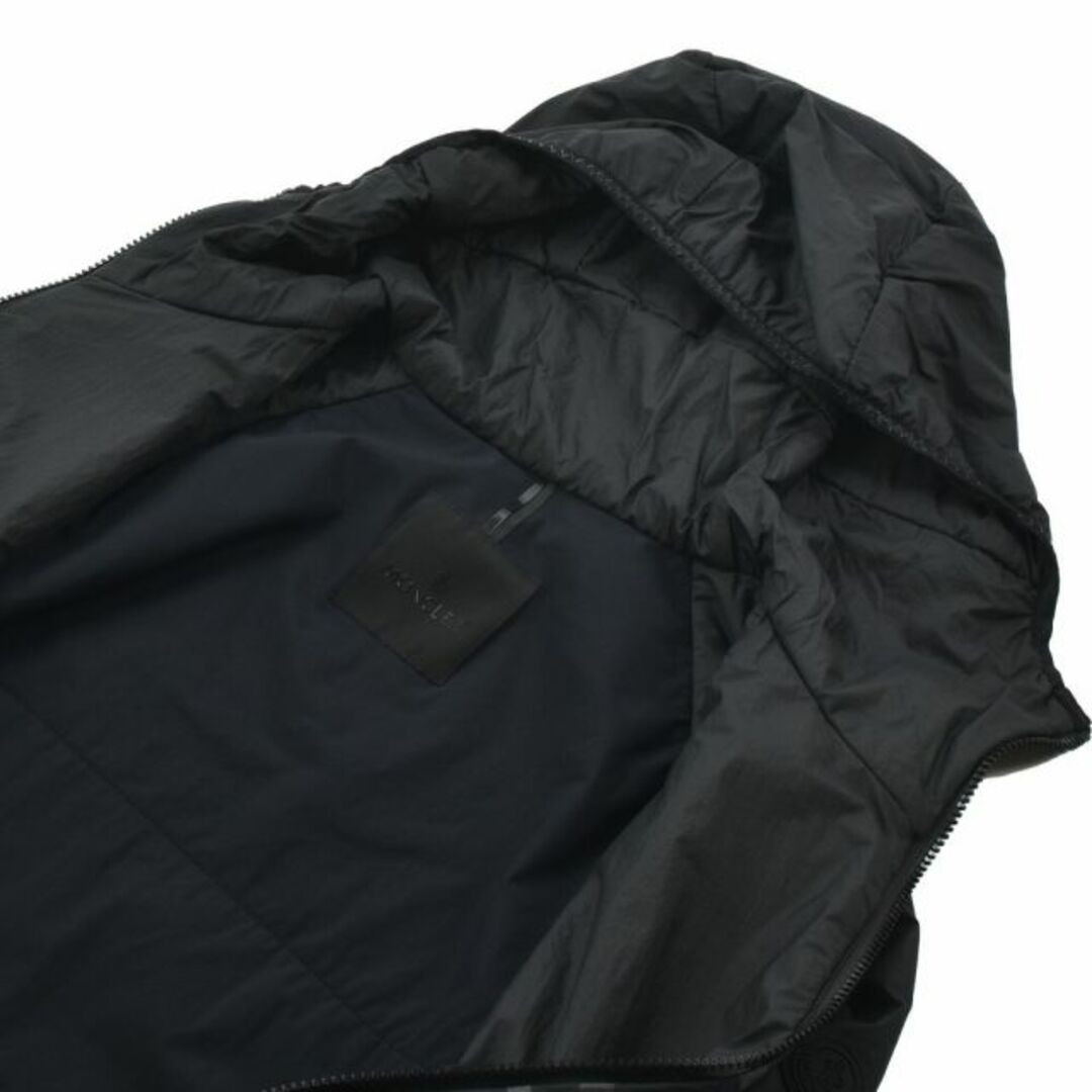 MONCLER(モンクレール)の【BLACK】モンクレール MONCLER ウインドブレーカー メンズ フーテッドジャケット ウィンドジャケット ブラック 黒 ICHIRO GIUBBOTTO【送料無料】 メンズのジャケット/アウター(マウンテンパーカー)の商品写真