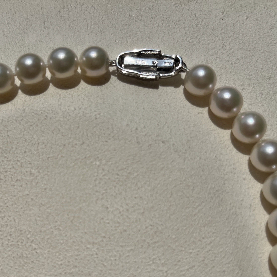 MIKIMOTO(ミキモト)のミキモト  k18 ネックレス　8〜8.5ミリ　糸替え　クリーニング済み レディースのアクセサリー(ネックレス)の商品写真