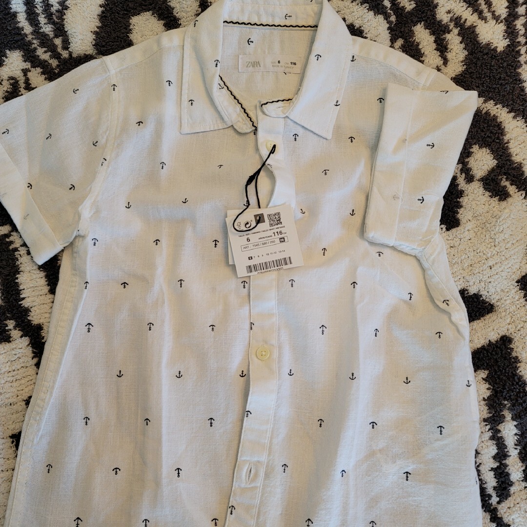 ZARA KIDS(ザラキッズ)のZARA★半袖シャツ キッズ/ベビー/マタニティのキッズ服男の子用(90cm~)(Tシャツ/カットソー)の商品写真