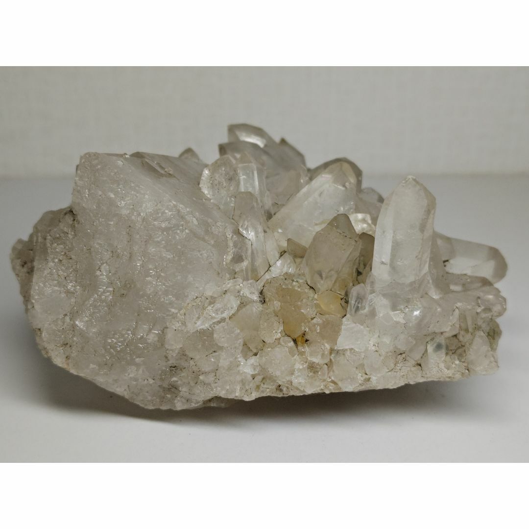 水晶 928g クォーツ 原石 鑑賞石 自然石 誕生石 宝石 鉱物 鉱石 水石-