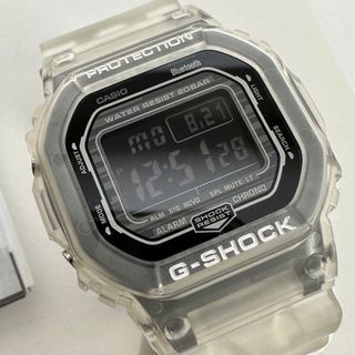 ジーショック(G-SHOCK)の生産完了品新品未使用DW-B5600G-7JF Bluetooth カーボンコア(腕時計(デジタル))