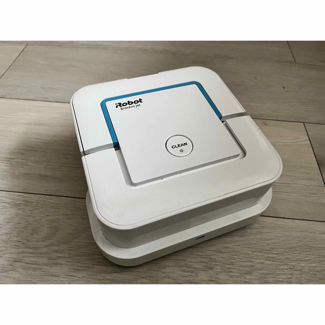 iRobot iRobot 床拭きロボット ブラーバ ジェット 250 (B250060)の通販 by musyu's shop｜アイロボット ならラクマ