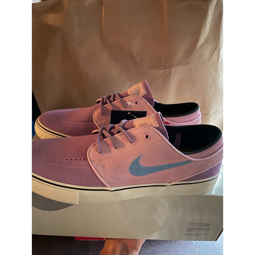 ナイキ　SB ZOOM JANOSKI OG pink 27,5 メンズの靴/シューズ(スニーカー)の商品写真