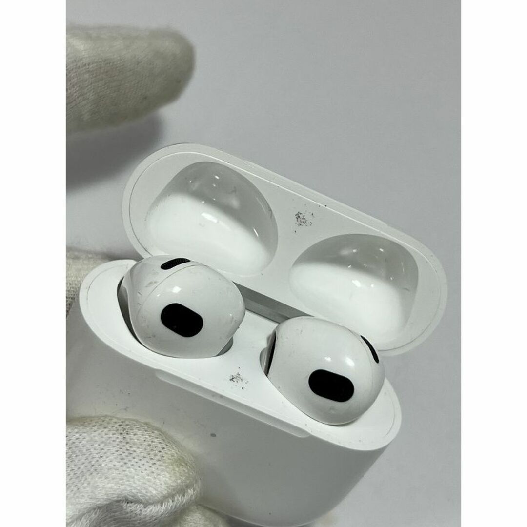 Apple AirPods 第三世代 A2566 イヤホン イヤフォン A24