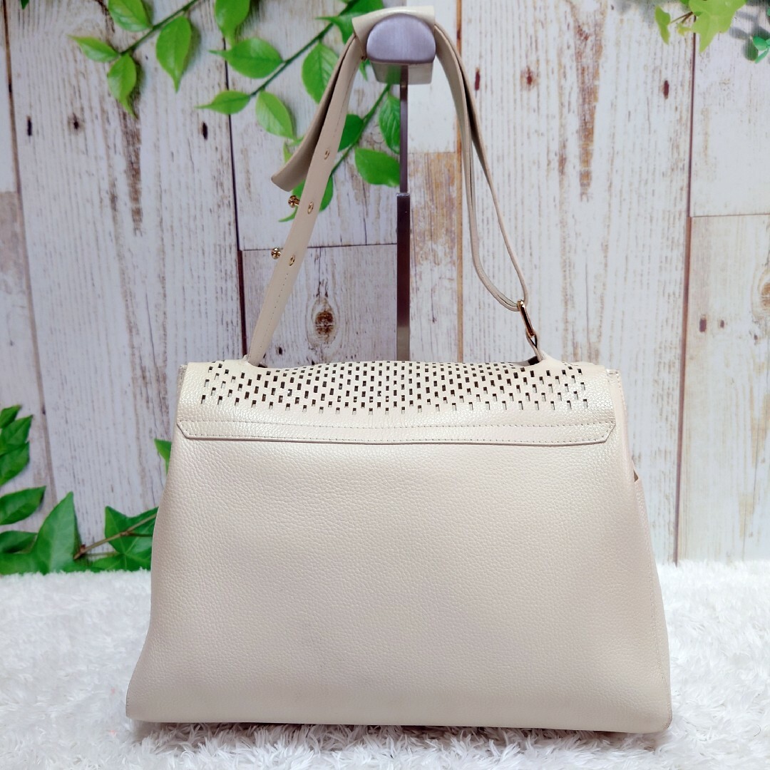 FURLA フルラ カプリッチョ パンチング レザー ワンショルダーバッグ