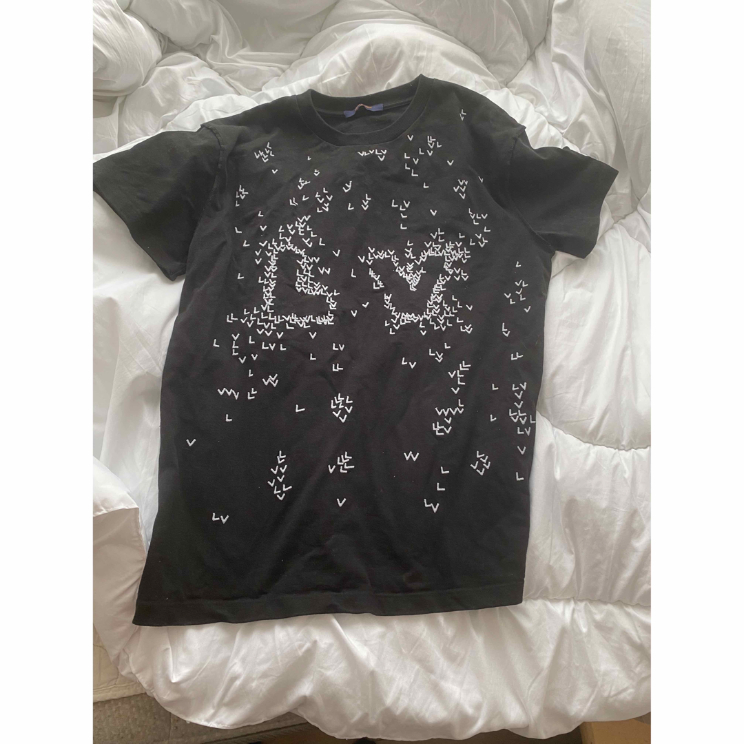 LOUIS VUITTON(ルイヴィトン)のルイ・ヴィトン　メンズTシャツ　サイズM メンズのトップス(Tシャツ/カットソー(半袖/袖なし))の商品写真