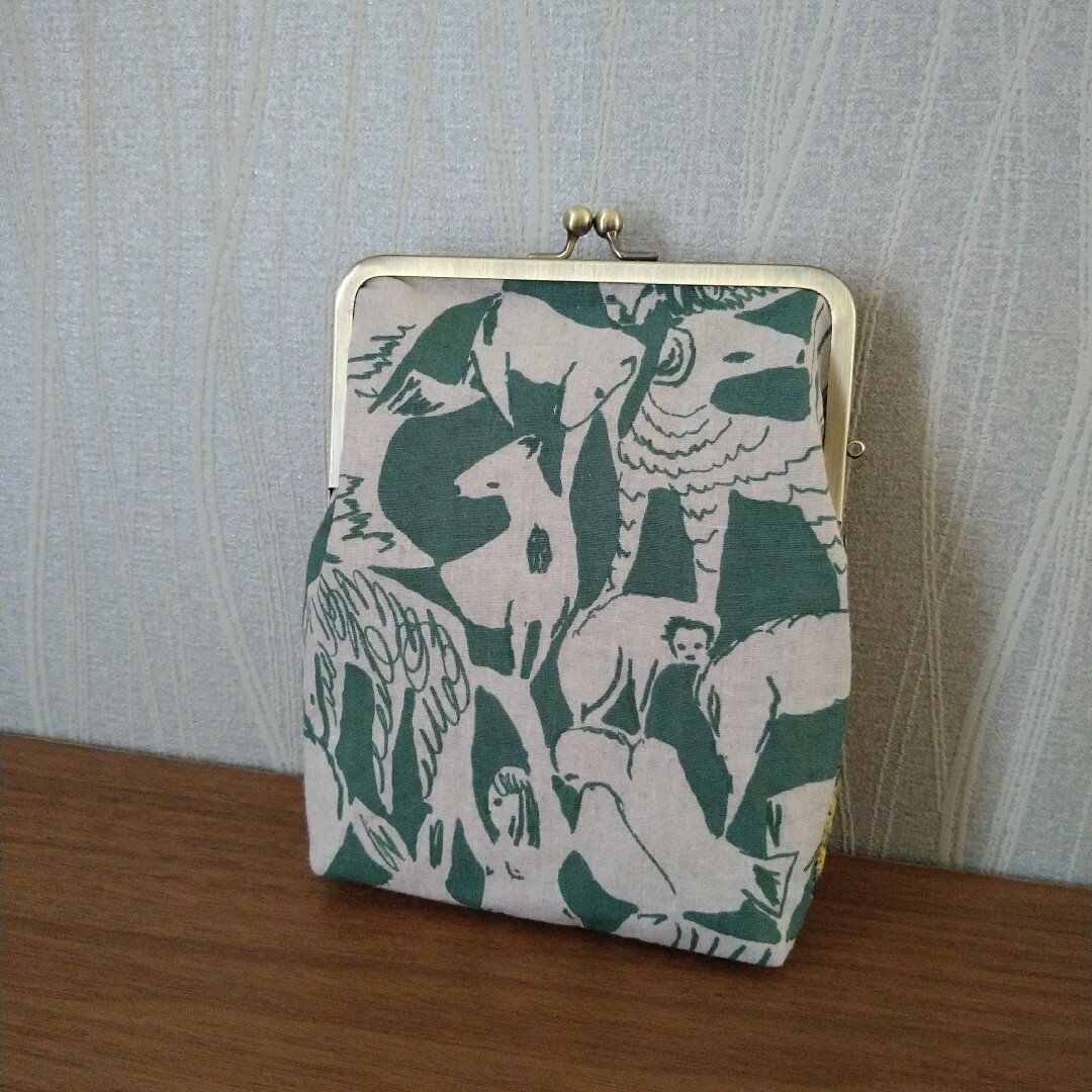 new❣ 秋の文庫本サイズ / がま口ポーチ ☆ ミナペルホネン ハンドメイド 【ラスト1点オーダー】文庫本サイズのがま口ポーチ ☆ミナペルホネン ハンドメイド