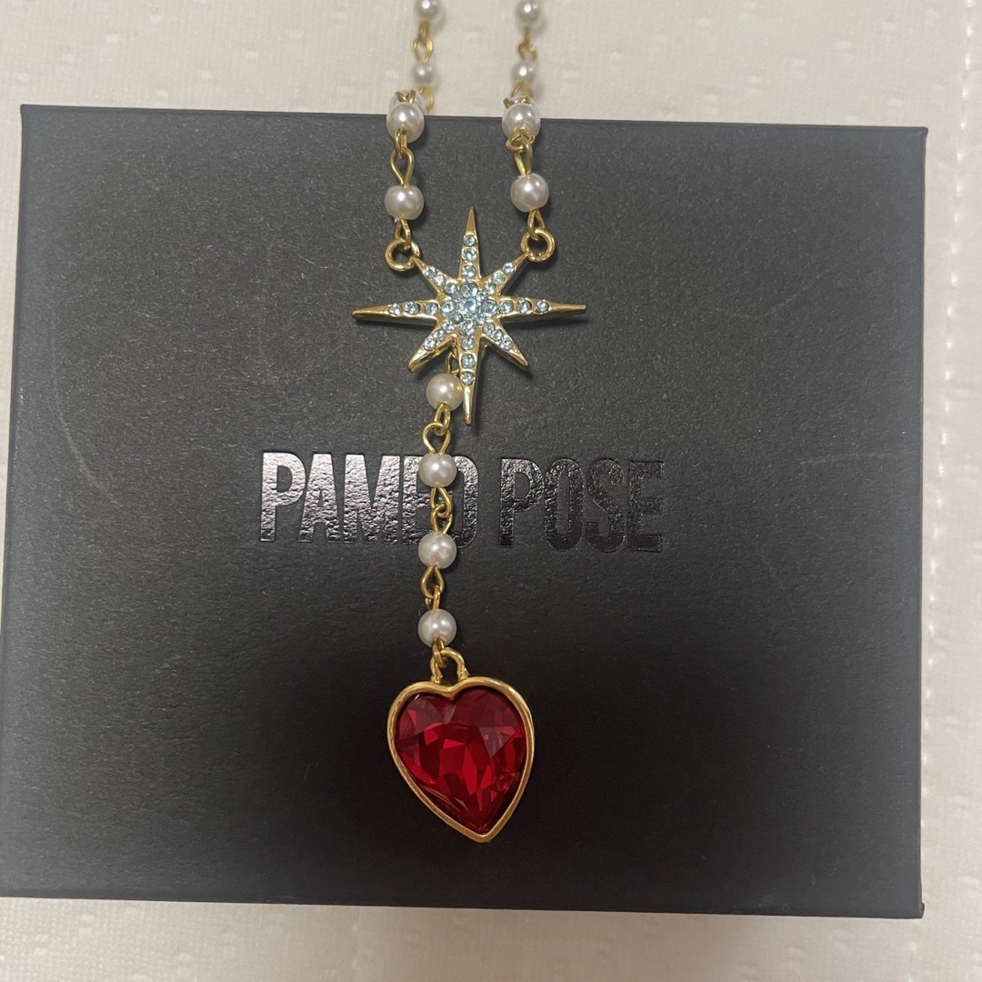 PAMEO POSE(パメオポーズ)のHeart drop necklace ハートドロップネックレス レディースのアクセサリー(ネックレス)の商品写真