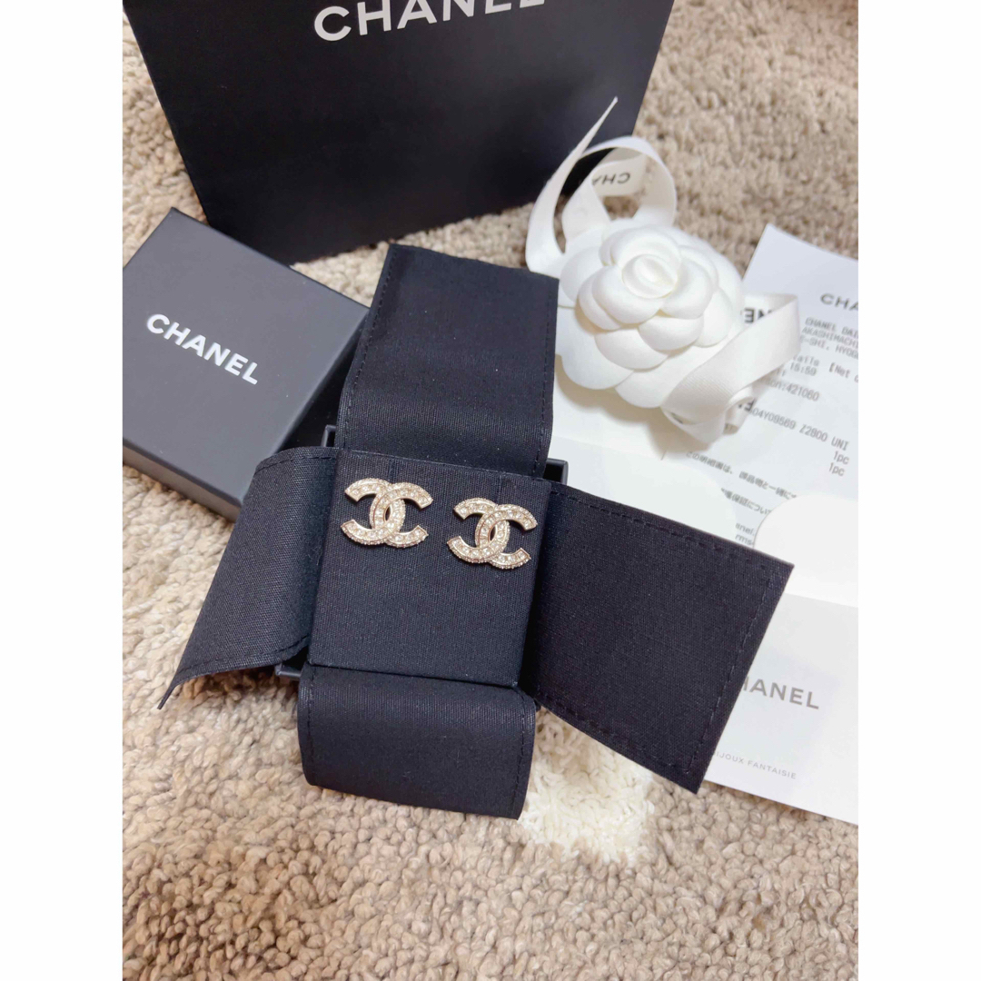 CHANELCHANEL✨シャネル　ピアス⭐︎CCマーク　ラインストーンピアス