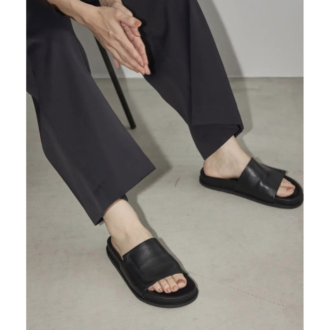 TODAYFUL(トゥデイフル)の新品))Leather Slide Sandals レディースの靴/シューズ(サンダル)の商品写真