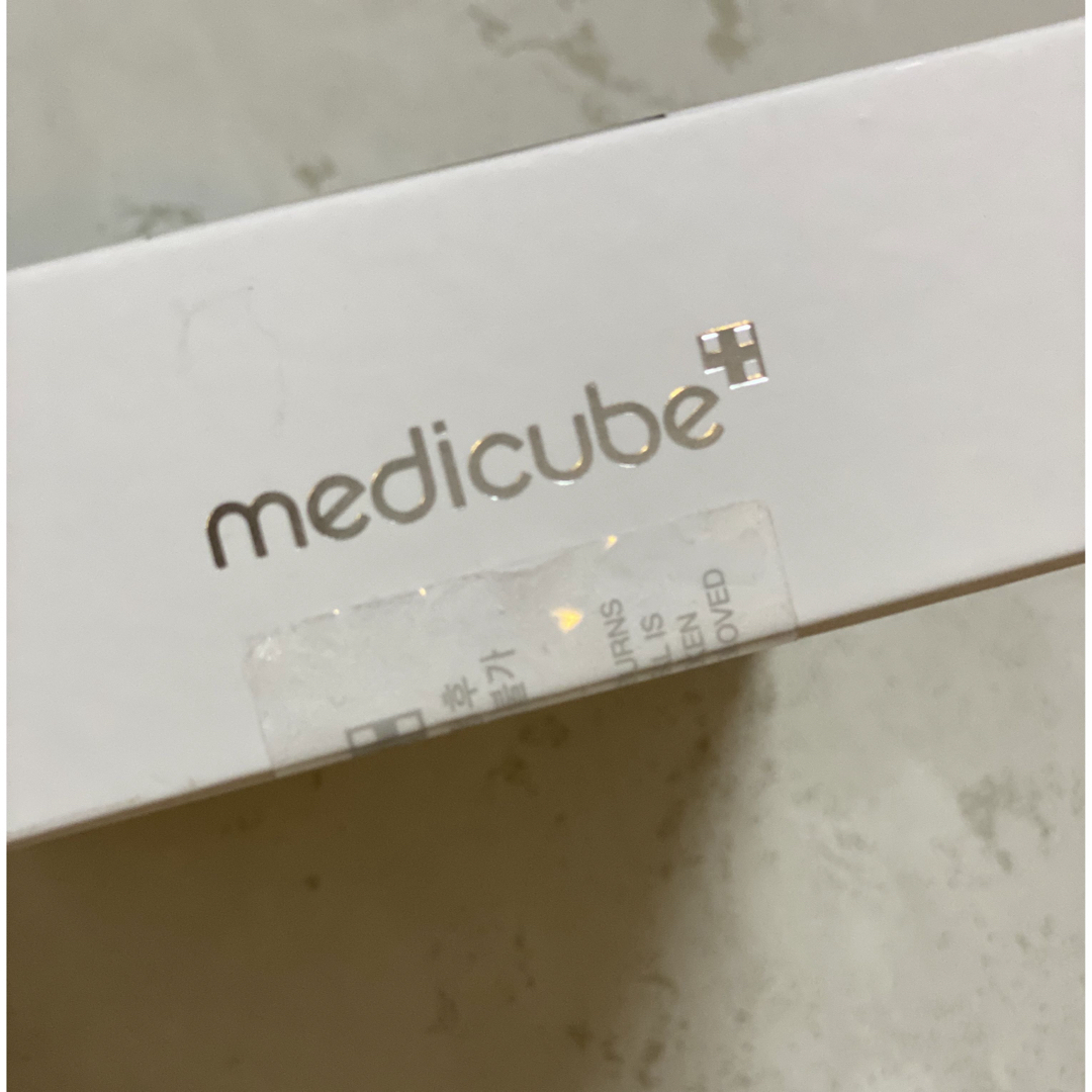 新品・未使用】medicubeメディキューブ AGE-Rアイ ディープショット 新品・未使用】medicubeメディキューブ AGE-Rアイ ディープショット