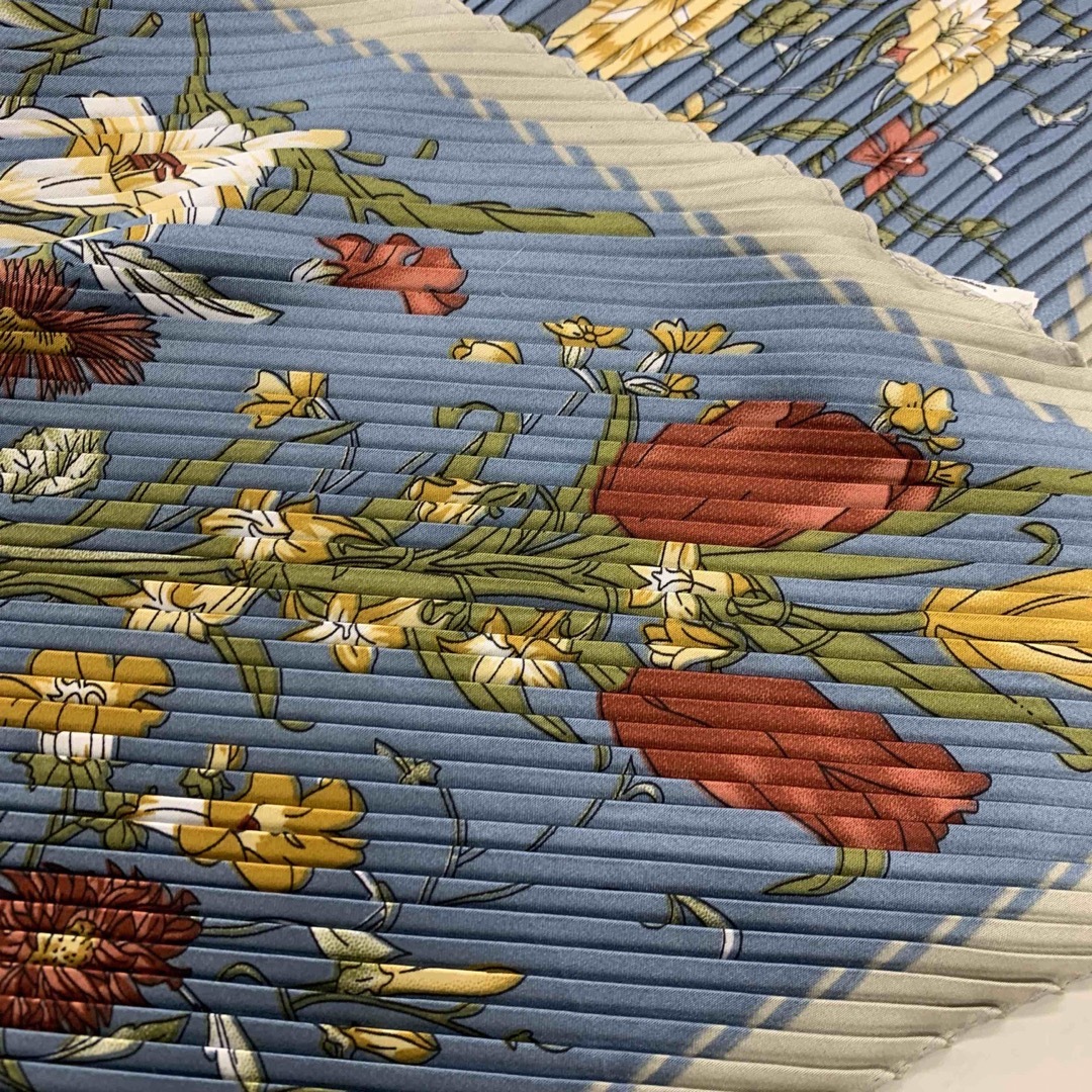 AfternoonTea(アフタヌーンティー)のアフタヌーンティスカーフ レディースのファッション小物(バンダナ/スカーフ)の商品写真