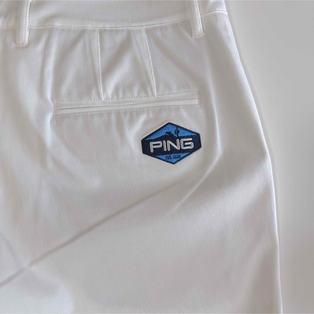 PING(ピン)のping ピン　撥水ツイルカット ショートパンツ LLサイズ ホワイト　白 スポーツ/アウトドアのゴルフ(ウエア)の商品写真