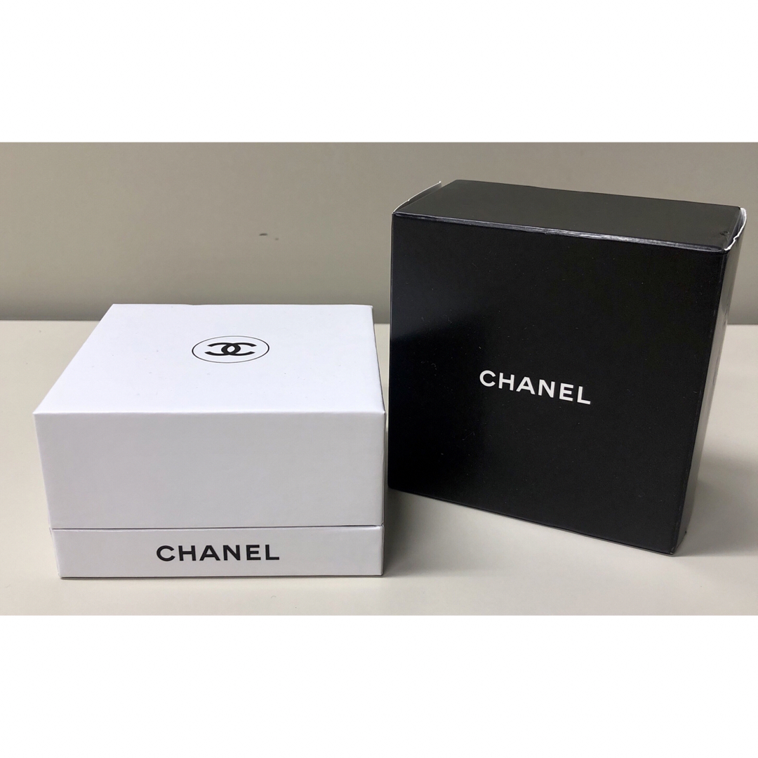 CHANEL(シャネル)のノベルティ品★CHANEL★カメリア型 ペーパーウエイト レディースのファッション小物(その他)の商品写真