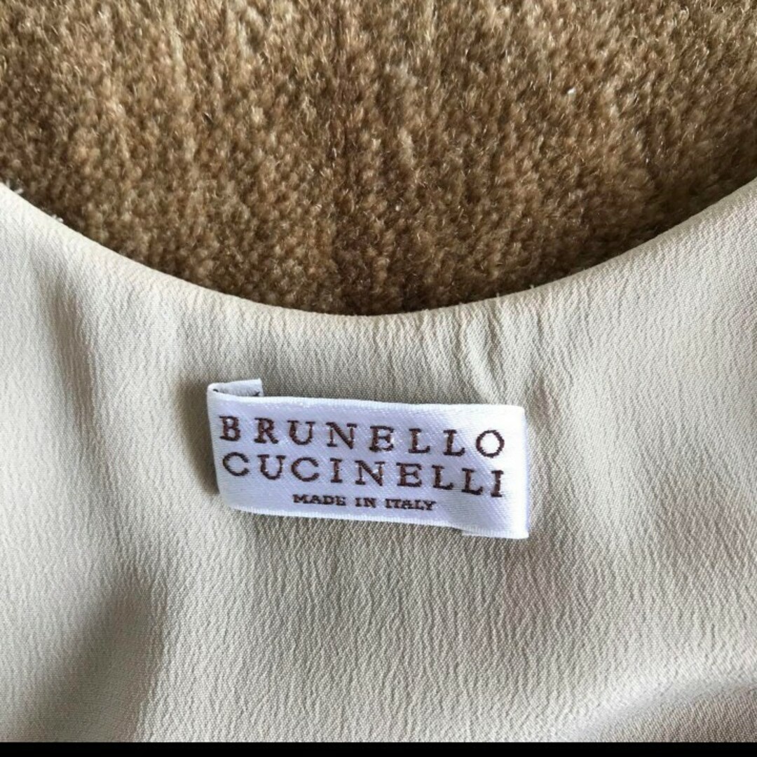 BRUNELLO CUCINELLI(ブルネロクチネリ)のブルネロクチネリ　シルクワンピース レディースのワンピース(ロングワンピース/マキシワンピース)の商品写真