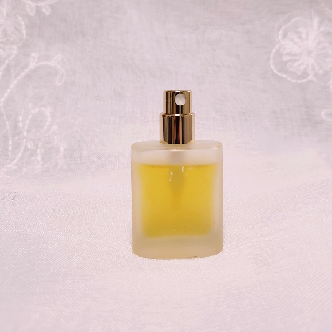 Christian Dior(クリスチャンディオール)のクリスチャン ディオール リリーディオール オードトワレ ミニ レディース コスメ/美容の香水(香水(女性用))の商品写真