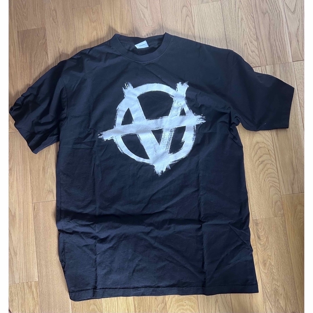 美品　VETEMENTS Oversized Anarchy Tシャツトップス