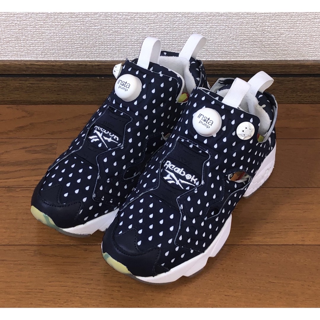 23cm 良品 REEBOK PUMP FURY OG rain 水玉 ネイビー | フリマアプリ ラクマ