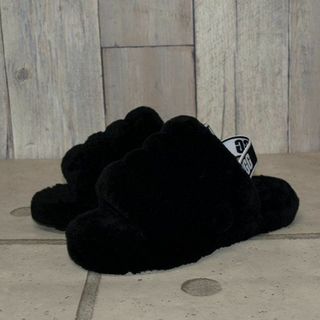 アグ(UGG)のアグ　フラッフ イヤー スライド◇ブラック　子ども用　21cm　美品(サンダル)