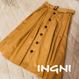 イング(INGNI)の美品 INGNI(イング) ベルト付き スカート(ひざ丈スカート)