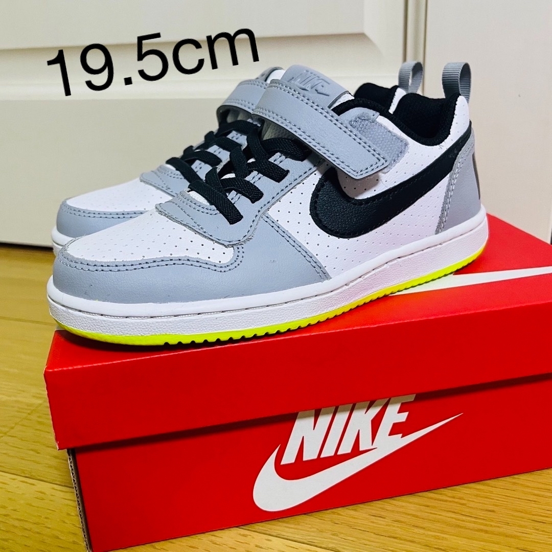 NIKE(ナイキ)のNIKEシューズ19.5cm キッズ/ベビー/マタニティのキッズ靴/シューズ(15cm~)(スニーカー)の商品写真