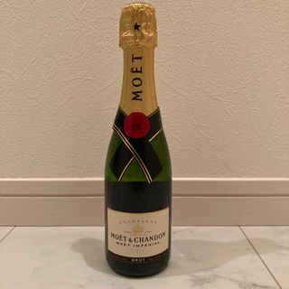 モエエシャンドン(MOËT & CHANDON)のモエ　エ　シャンドン　シャンパン　375(シャンパン/スパークリングワイン)