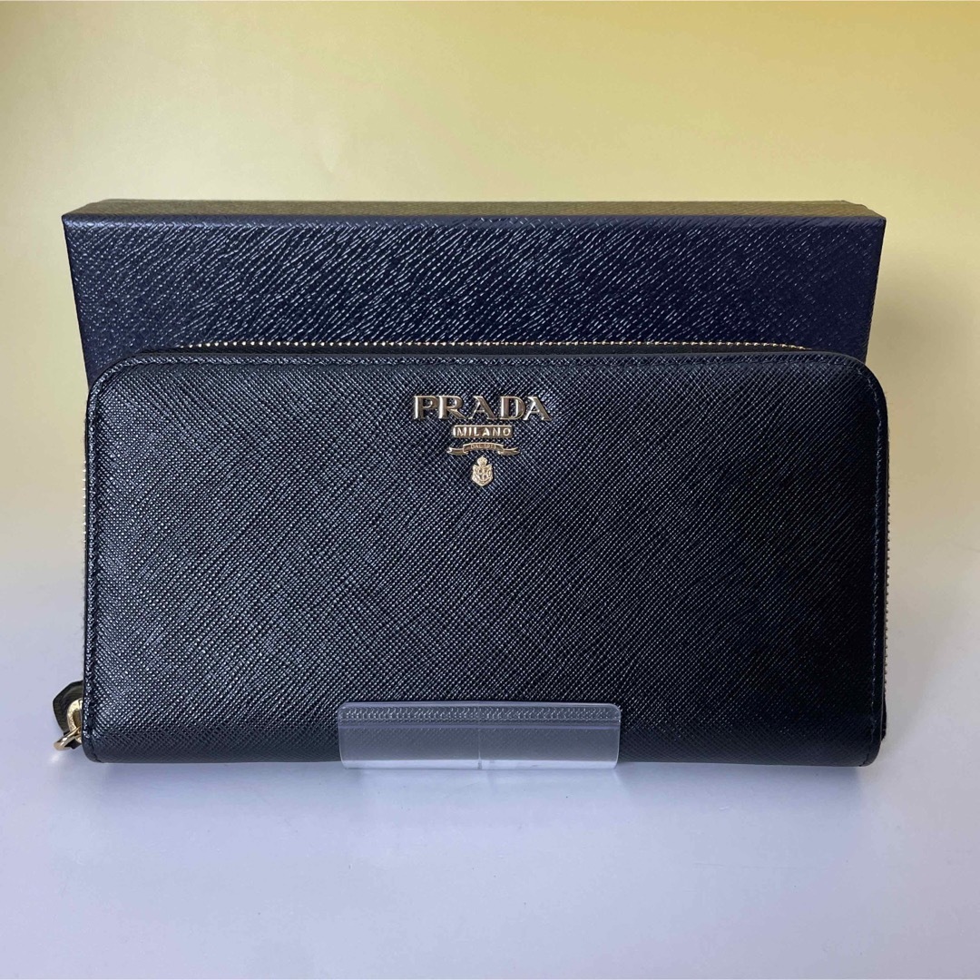 Prada 現行 極美品 財布 黒 サフィアーノ メタル プラダ | www