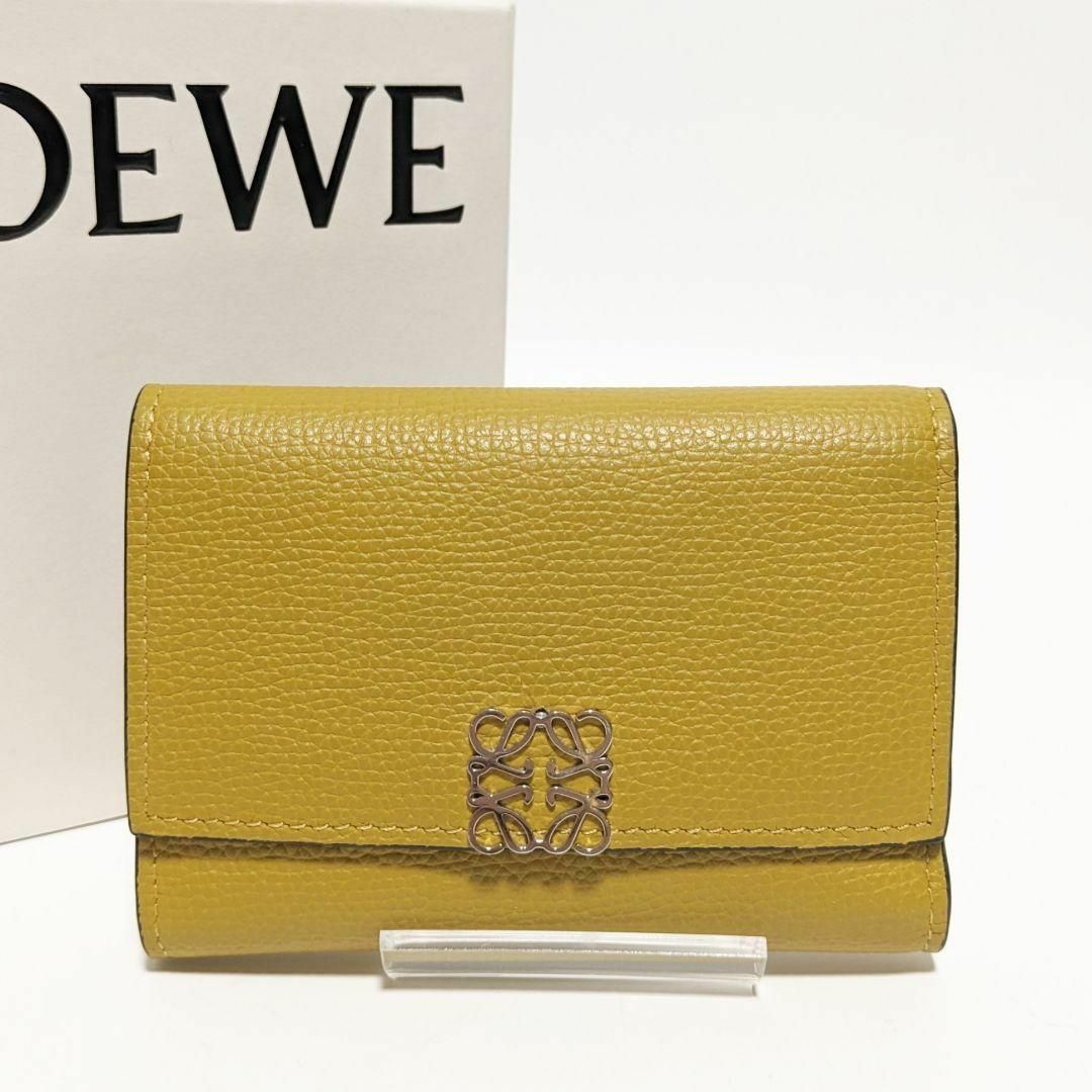 LOEWE(ロエベ)の【美品】LOEWEロエベ　トライフォールドウォレット　ミニ財布　現行　アナグラム レディースのファッション小物(財布)の商品写真