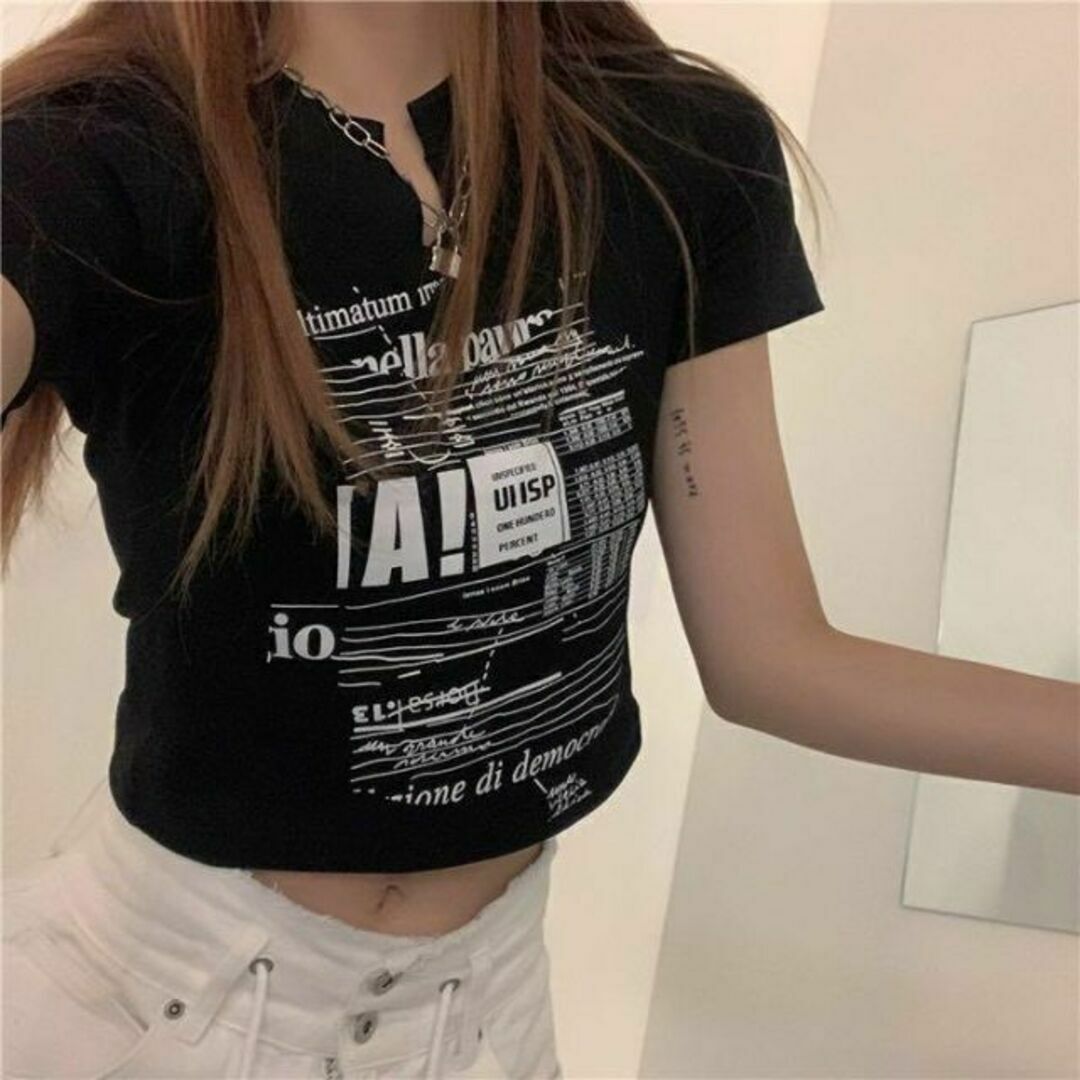 ストリートファッション　レディースチビＴ　カッコイイ☆ ブラック　Ｍサイズ レディースのトップス(Tシャツ(半袖/袖なし))の商品写真