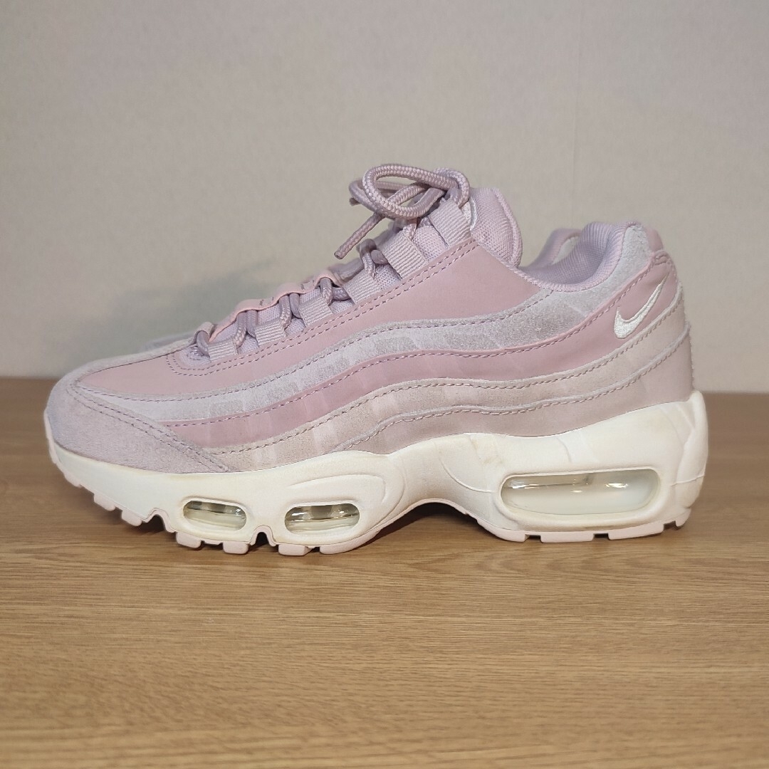 美品 大人気 NIKE WMNS AIR MAX 95 PRM 22.5cm