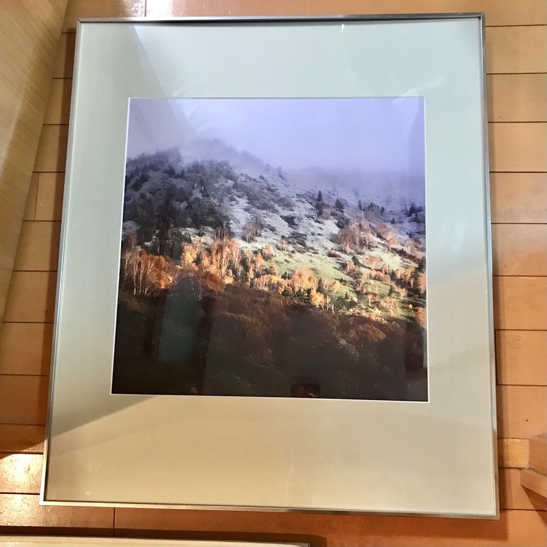 ビンテージ 山 山岳風景 写真　額縁　風景画 絵画 アート 油絵 水彩画 エンタメ/ホビーのアート用品(絵画額縁)の商品写真