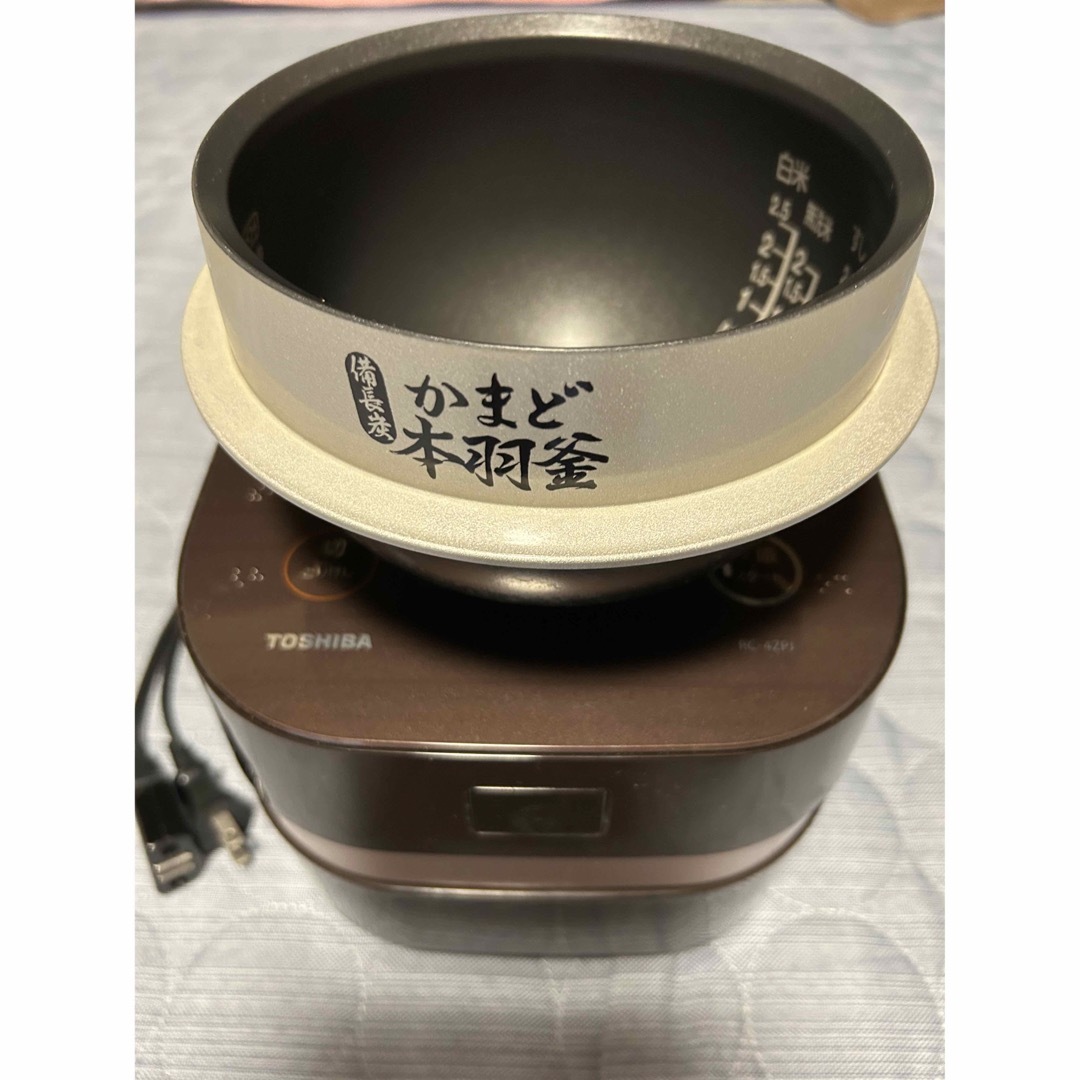 東芝(トウシバ)のTOSHIBA炊飯器　ジャンク品 スマホ/家電/カメラの調理家電(炊飯器)の商品写真