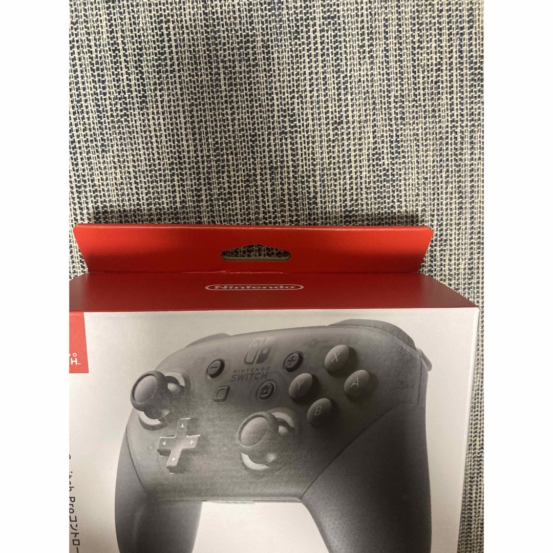 店舗領収書あり　新品　純正　SWITCH PRO プロ　コントローラー　プロコン