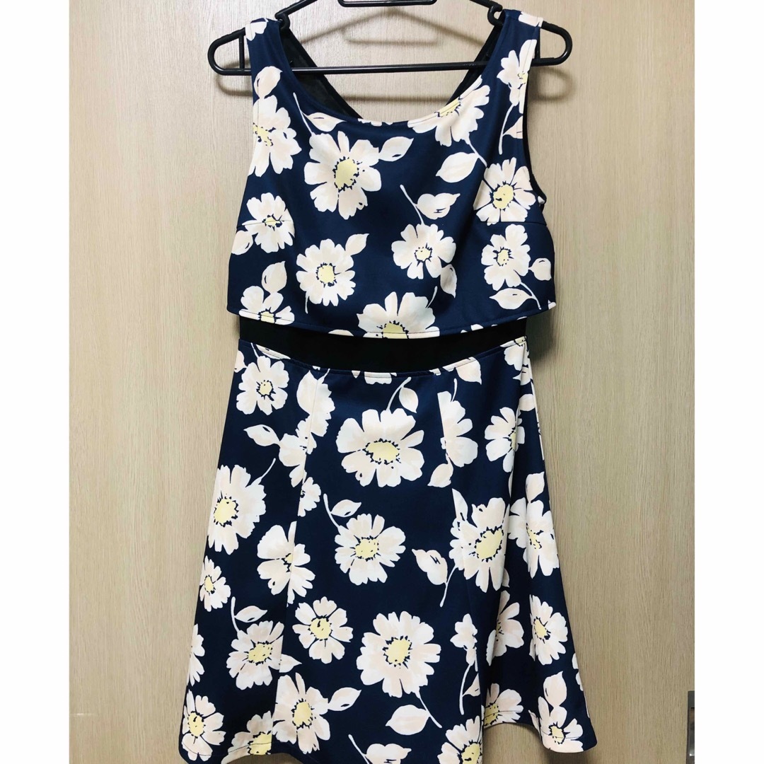 JILLSTUART(ジルスチュアート)の【☆8/6まで】 JILL STUART ジルスチュアート　花柄　ワンピース レディースのワンピース(ひざ丈ワンピース)の商品写真