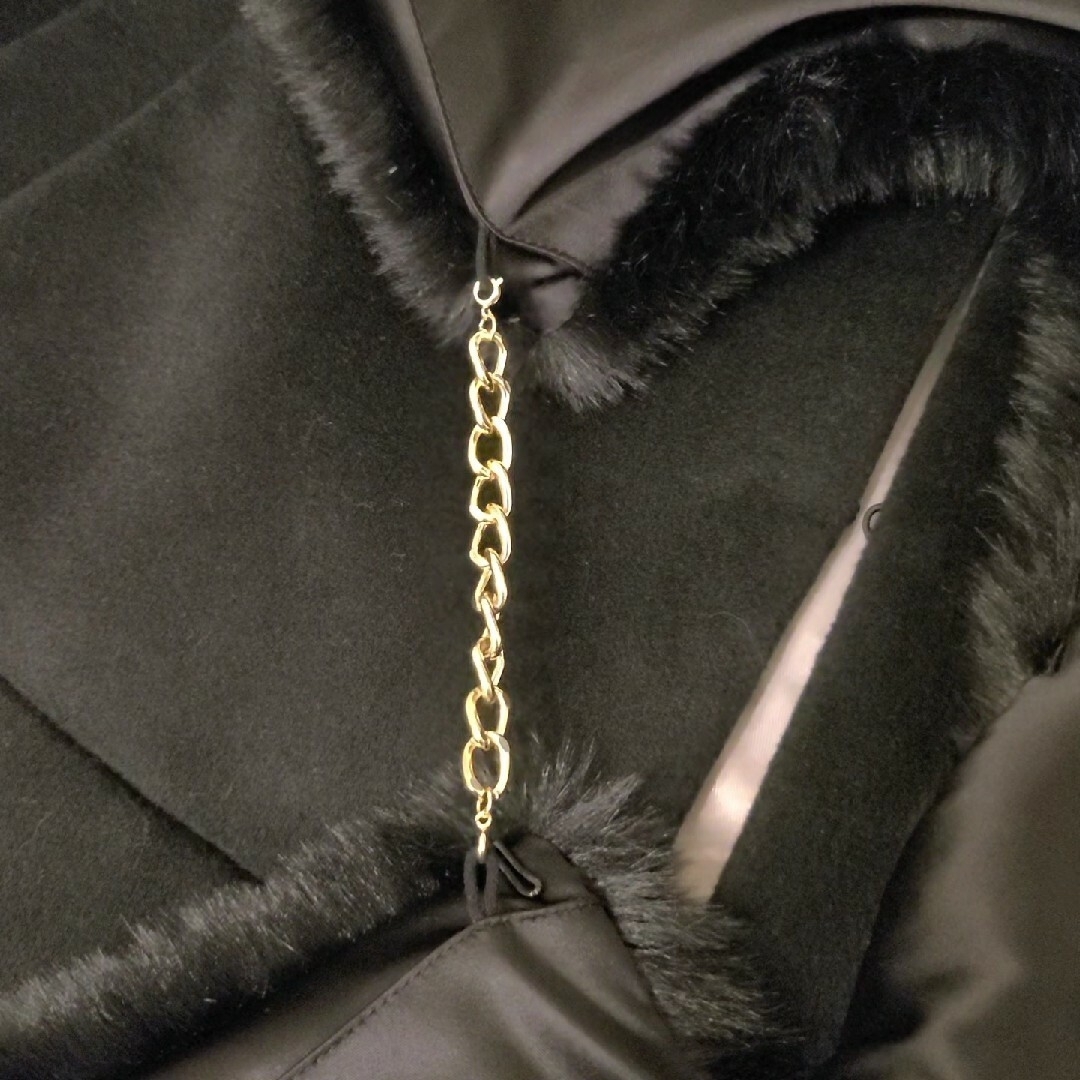 black / Convertible Faux Fur Tippet Coat