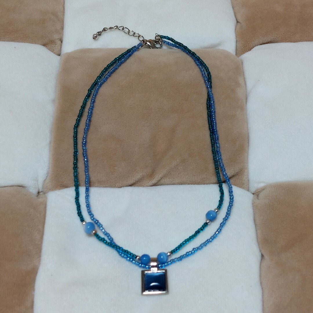 (^^)お洒落な 極小ビーズチェーン ネックレス…長さ40cm レディースのアクセサリー(ネックレス)の商品写真