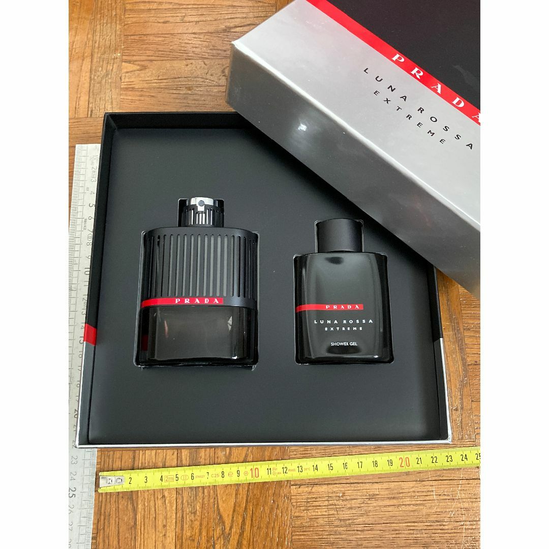 PRADA ルナロッサ　エクストリーム　オードパルファム