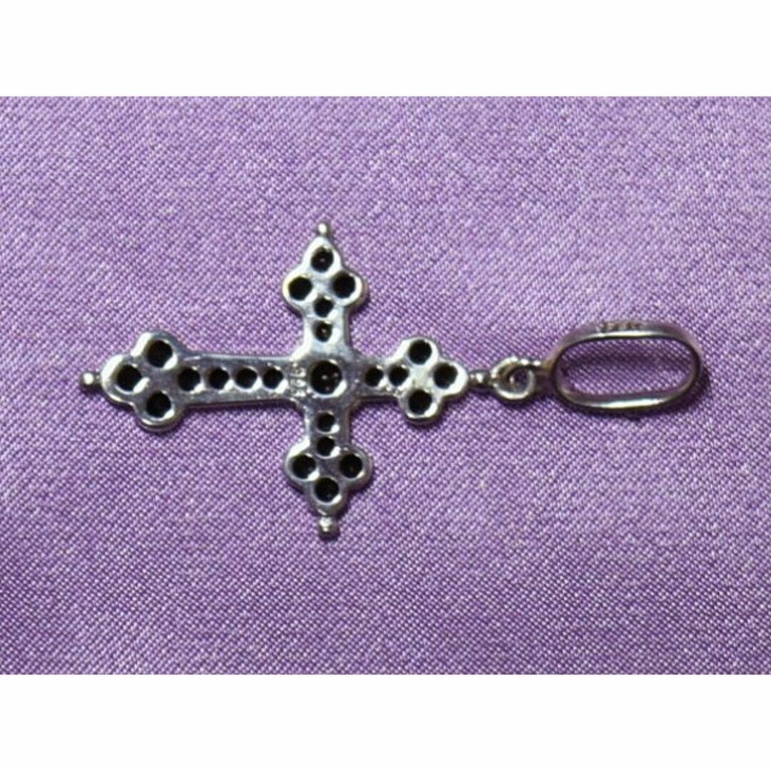 Loree Rodkin(ローリーロドキン)のLoree Rodkin Medium Gothic Cross SV/ONYX レディースのアクセサリー(ネックレス)の商品写真