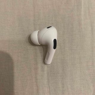 アップル(Apple)のAirPods Pro 第二世代イヤホン L側 A2699 片耳 片側 中古品(ヘッドフォン/イヤフォン)