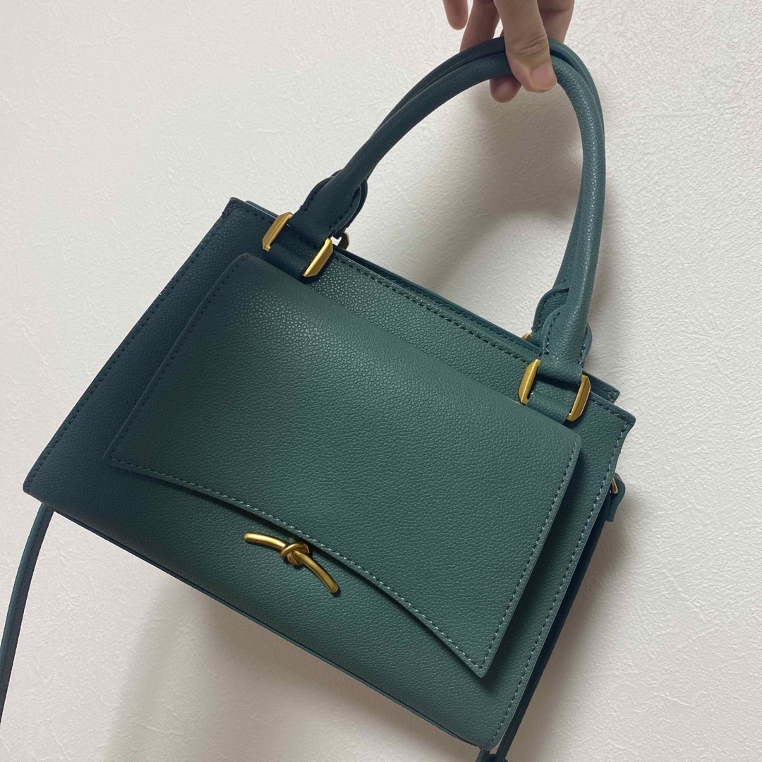 Charles and Keith - Huxley ハクスリートラペーズ トートバッグ Teal