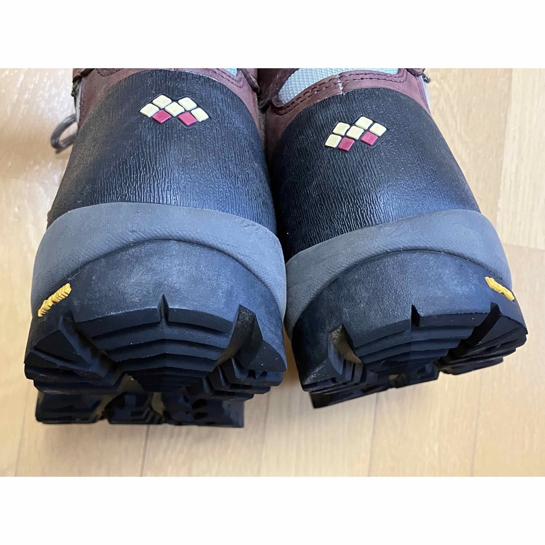 mont bell(モンベル)のモンベル  トレッキング ブーツ　ゴアテックス   サイズ22.5cm レディースの靴/シューズ(ブーツ)の商品写真