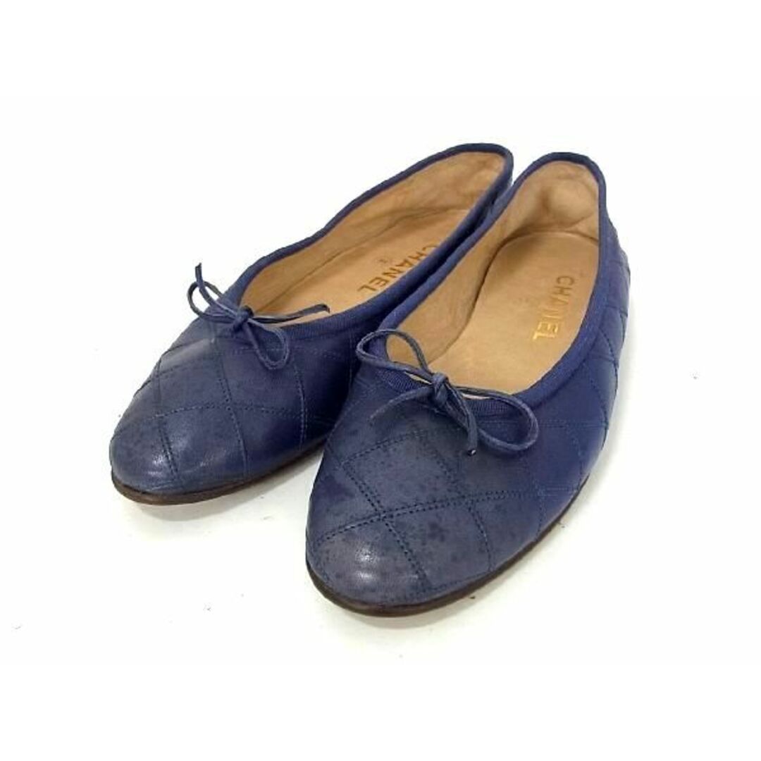 CHANEL(シャネル)のCHANEL シャネル ビコローレ マトラッセ レザー バレエシューズ サイズ36(約23cm) 靴 シューズ ブルー系 DD0746 レディースの靴/シューズ(ハイヒール/パンプス)の商品写真
